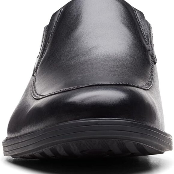 Clarks Collection Whiddon Plain Loafer for Men in Black Leather Size 8.5 Wide